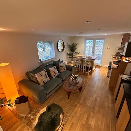 The Annex - Unparalleled Beach Front Luxury Accommodation - Private South West Facing Patio Area - Pet Friendly - Sky - Netflix - Super Fast Wi-Fi - Stones Throw To The Beach Борнмът Екстериор снимка